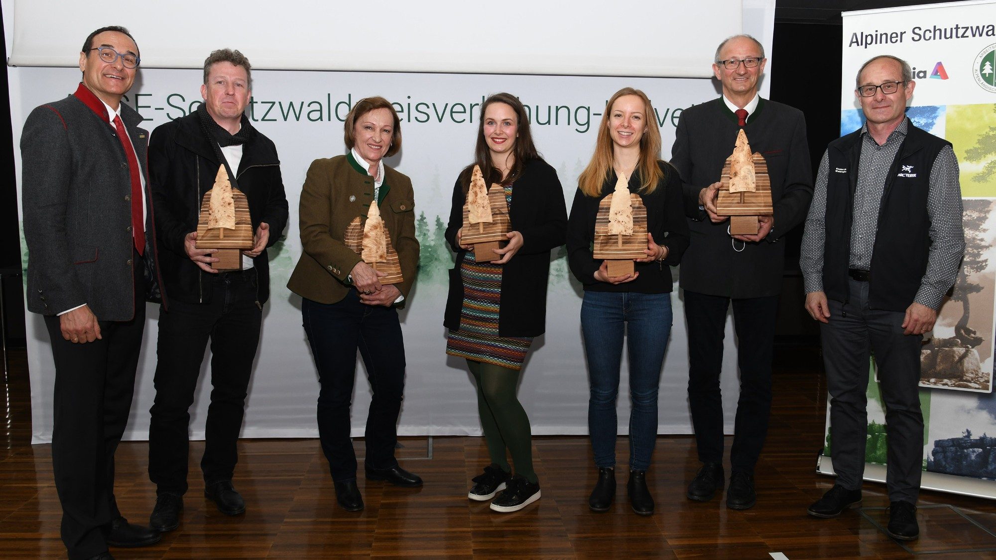 01-helvetia-alpiner-schutzwaldpreis-2018